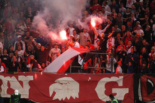 Peluza Sud a Stelei a capturat steagul Nuova Guardia după o ambuscadă! Brigada din PCH se înființase în 1996