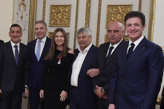 Simona Halep i-a transmis un mesaj lui Mircea Lucescu, internat la Terapie Intensivă: ”Asta e prioritatea acum”