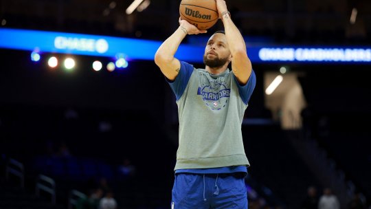 Așteptarea a luat sfârșit: revine Stephan Curry!