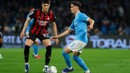 A scăpat Chivu de Milan în lupta la titlu? ”Diavolii” au cedat la limită în deplasarea cu Napoli