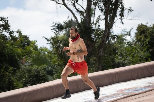 Gabi Tamaș, acuzat că și-ar fi ieșit din minți și ar fi agresat mai multe persoane la Survivor! Ar fi lansat și ”amenințări de o brutalitate șocantă la adresa femeilor din staff”