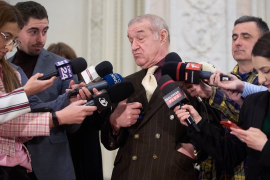 Dorința lui Gigi Becali s-a împlinit: postul care a difuzat o fotografie cu fiica sa în cătușe s-a închis!