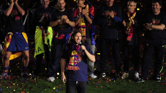 Fostul fotbalist de la Barcelona a venit la București să își ia ”rămas bun” de la Mircea Lucescu și a izbucnit în lacrimi