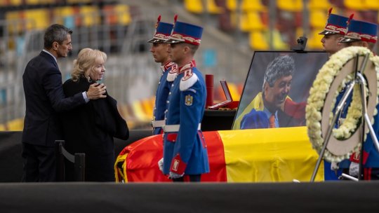 ”Răzvan Lucescu este conștient că are foarte mulți 'frați', enorm de mulți”. Verdict plin de durere la sicriul lui Mircea Lucescu