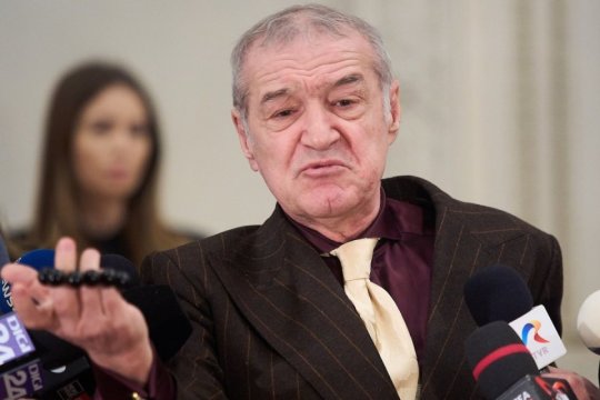 Antrenorul pe care Gigi Becali l-a ofertat în direct după insuccesul cu Csikszereda: ”Ce faci, mă, tată? Vii?”
