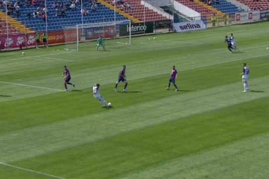 Eurogol înscris de analistul iAMsport.ro. Adi Popa a reușit o execuție superbă în partida cu FC Bihor