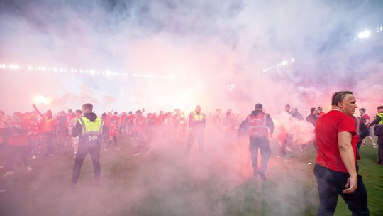 Incidente extreme la derbiul Cehiei. Slavia poate pierde titlul la masa verde, deși erau campioni în minutul 90+7