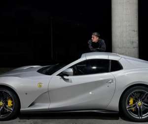 David Popovici are bolid nou! A fost surprins pe străzile din București