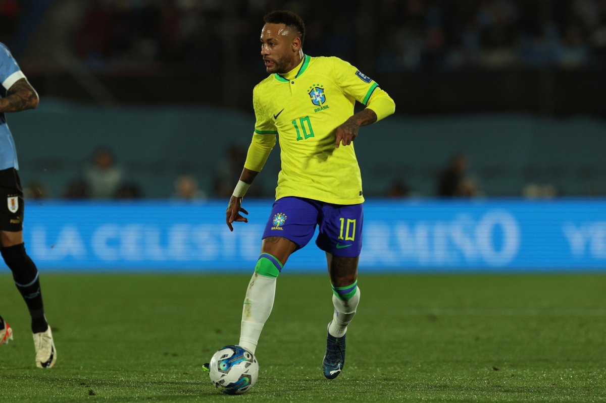 Neymar a debutat în naționala Braziliei în 2010