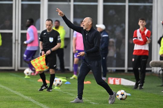 Bogdan Andone a luat în vizor arbitrajul după egalul cu Rapid: ”Nu mai avea mingea în control”