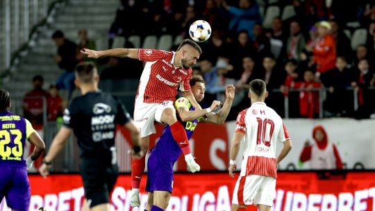 Dinamo - CFR Cluj 0-0, ACUM, pe iAMsport.ro. Popa, intervenție formidabilă la execuția lui Pușcaș!