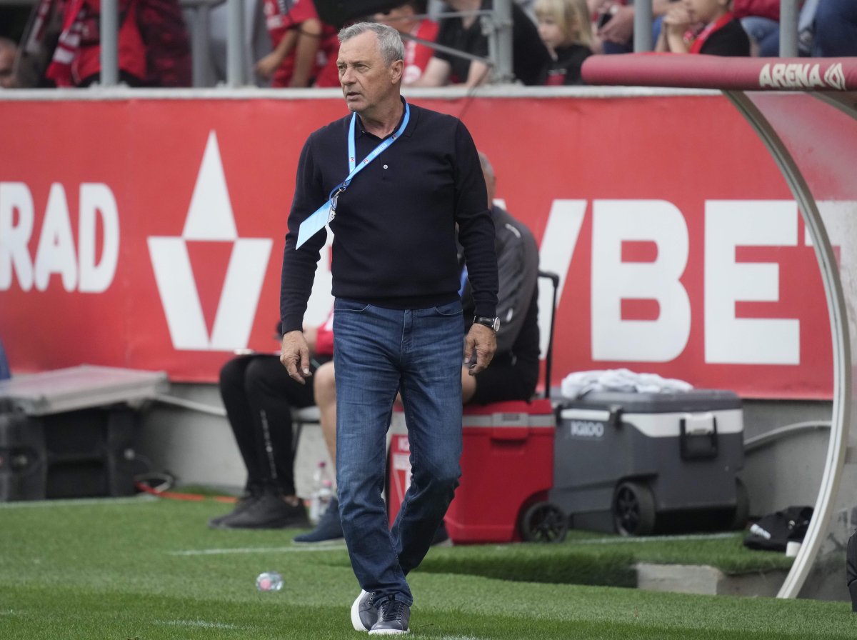 Mircea Rednic a pregătit-o ultima dată pe Standard Liege.