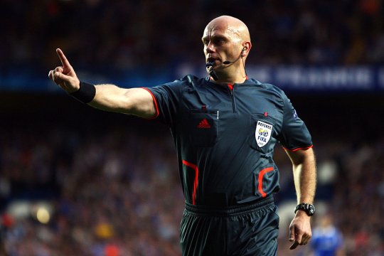 Meciul rămas în istorie drept ”furtul secolului” în Champions League. Angheluță: ”Au câștigat trofeul după acest jaf!”