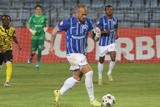 Chindia - Farul, LIVE SCORE, ora 17:30, pe iAMsport.ro. Prima manșă a barajului de menținere/promovare în Superliga