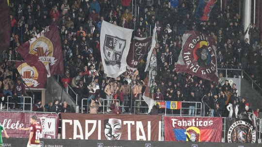 Galeria Rapidului nu i-a iertat pe jucători! Bannerul afișat la meciul cu Universitatea Craiova