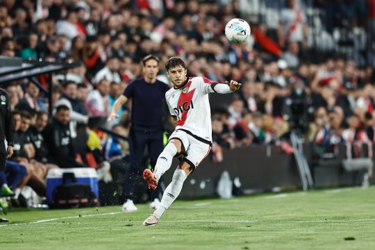 Crystal Palace - Rayo Vallecano, de la 22:00, pe iAMsport.ro. Andrei Rațiu, la 90 de minute distanță de trofeul Conference League