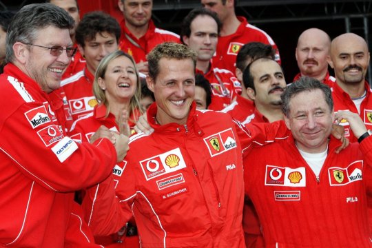 Un nume care l-a propulsat în vârf pe Michael Schumacher se întoarce pe circuite