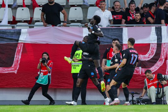 Dinamo - FCSB 0-1, LIVE SCORE, pe iAMsport.ro. Dawa deschide scorul! În joc, ultimul bilet pentru Conference League