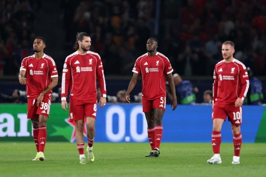 O nouă despărțire la Liverpool! Un titular va părăsi echipe și ar putea ajunge la PSG sau Real Madrid