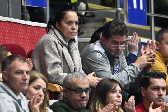 Câștigă mai mult decât președintele României. Salariu de SuperLiga în conducerea CSM București