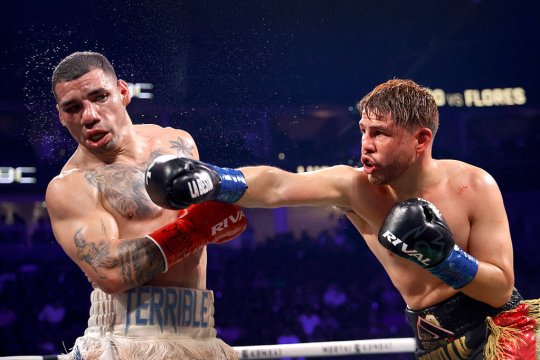 David Benavidez, campion mondial la a treia categorie de greutate