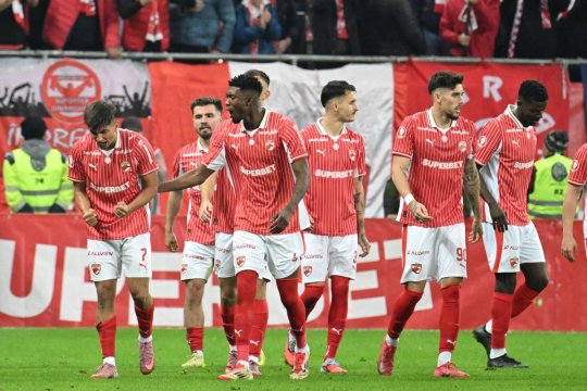 Dinamo nu a reușit să îl convingă și pleacă la vară din SuperLiga: ”S-a pus capăt colaborării”