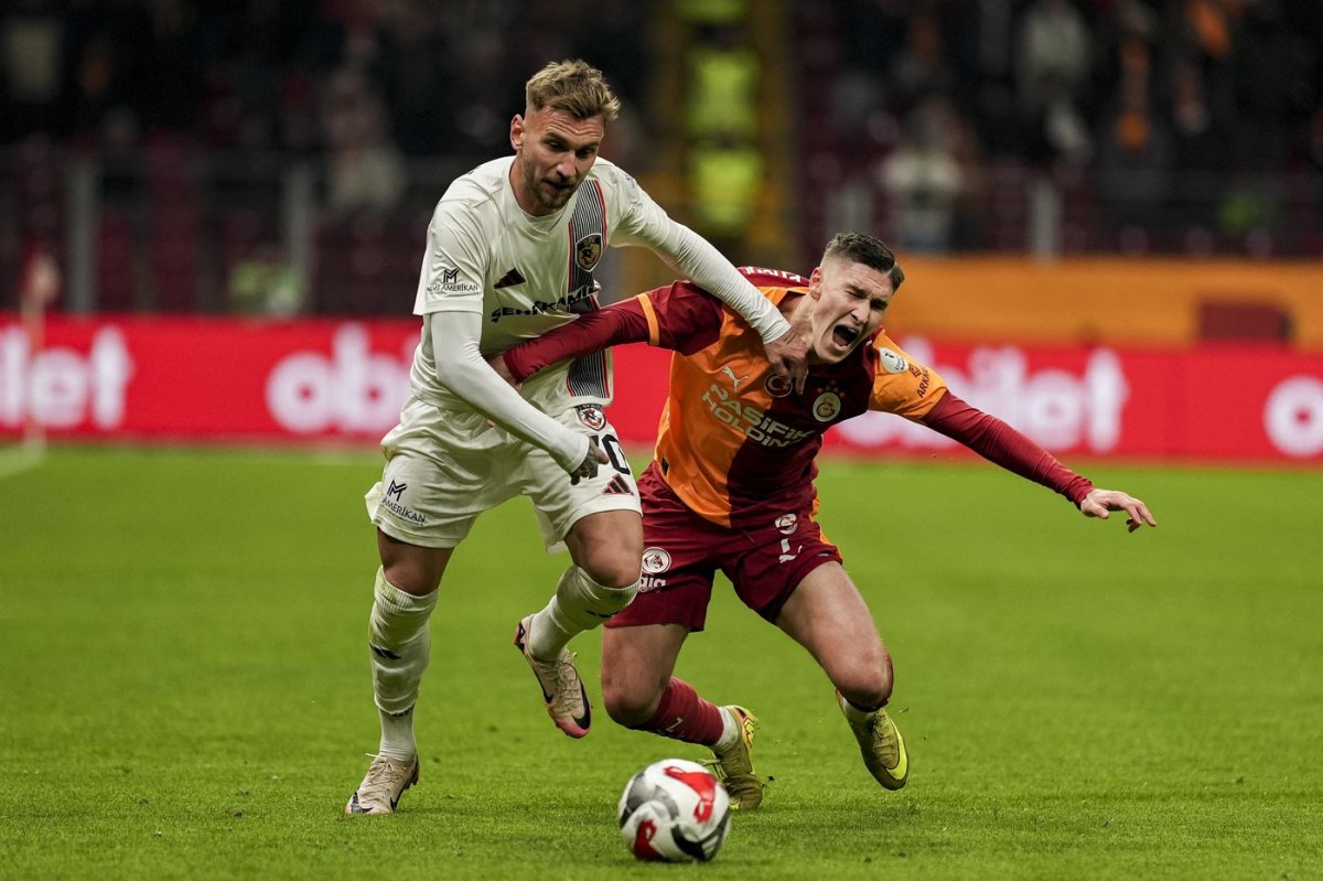 Denis Drăguș a jucat cu România la EURO 2024