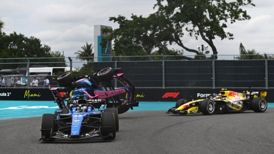 Accident teribil în Marele Premiu de la Miami! Lawson a intrat în Gasly, iar monopostul Alpine s-a răsturnat pe circuit