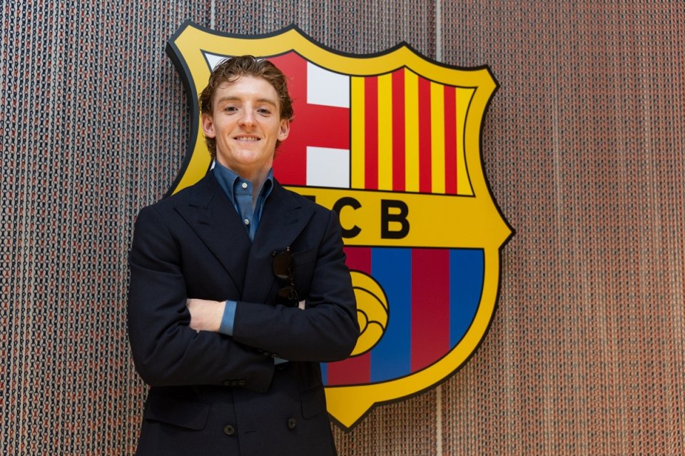 Gordon a fost prezentat oficial la FC Barcelona