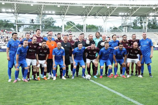 I-a făcut praf pe fanii Rapidului după meciul UEFAntasticilor: ”Penibil, niciun suflet pentru club, lipsă de respect! A venit Răzvan Lucescu, unde au fost nebunii frumoși?!”