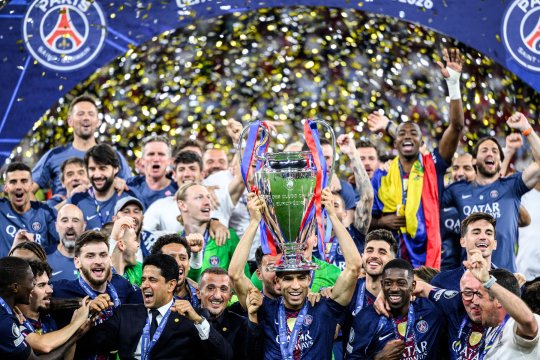 Imagini fabuloase de la decernarea trofeului UCL! PSG rămâne regina Europei și intră într-un club select: doar 8 cluburi au mai reușit această performanță