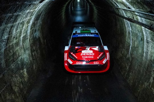 Evans, a doua victorie a sezonului, și se distanțează în ierarhia WRC