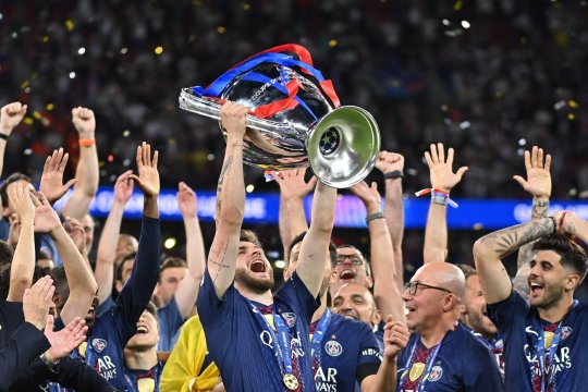 Kvaratskhelia, jucătorul numărul unu în UEFA Champions League. Cum arată echipa ideală