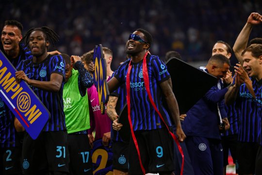 Cristi Chivu a sărbătorit pe muzică românească după ce a cucerit titlul cu Inter! Melodia care a răsunat pe Meazza