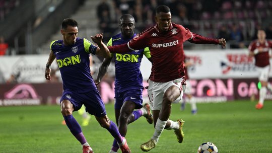 Rapid - CFR Cluj 0-2, ACUM, pe iAMsport.ro. Giuleștenii continuă să se scufunde!