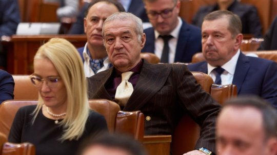 Gigi Becali a venit în Parlament să voteze moțiunea de cenzură anti-Bolojan! De ce parte s-a situat
