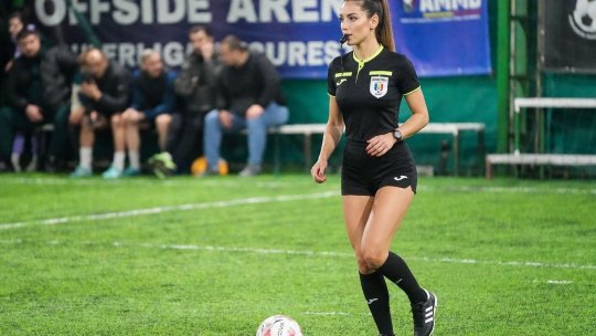 ”Ce ar putea spune o arbitră de minifotbal atât în timpul meciului, cât și în pat?”. Derapaj sexist al SuperLigii București
