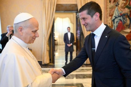Cristi Chivu, primit de Papa Leon al XIV-lea la Vatican, după titlul cucerit în Serie A