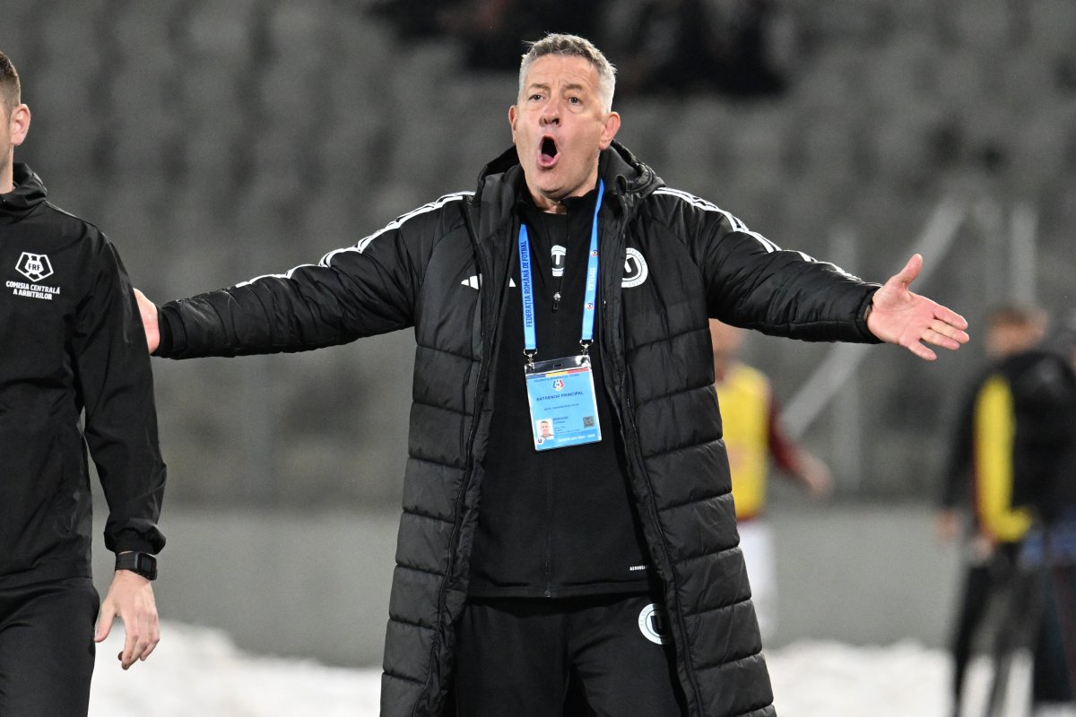 Cristiano Bergodi l-a înlocuit pe Ioan Ovidiu Sabău pe banca lui U Cluj