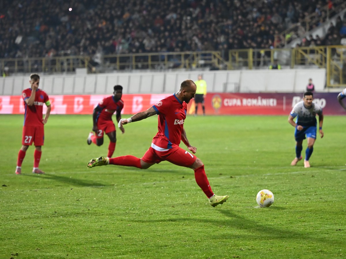 Denis Alibec a bifat 14 apariții în tricoul FCSB-ului în acest sezon