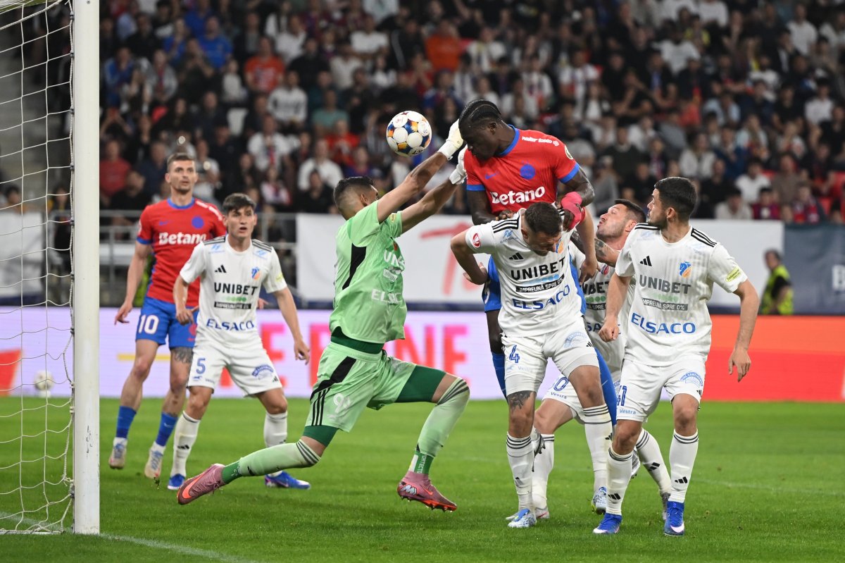 Joyskim Dawa a ajuns în 2022 la FCSB, de la FC Botoșani