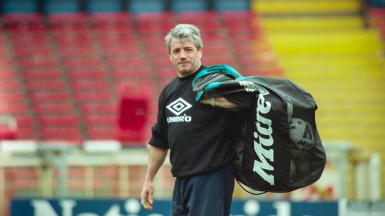 Luptă cumplită pentru dublul câștigător al Balonului de Aur. A dezvăluit că are cancer în stadiul patru