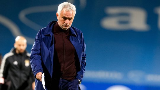 Mourinho a început curățenia. 5 jucători au fost anunțați să-și pregătească bagajele