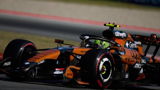 McLaren dă semne de revenire! Britanicii au pus presiune pe Mercedes în antrenamentele din Catalunya