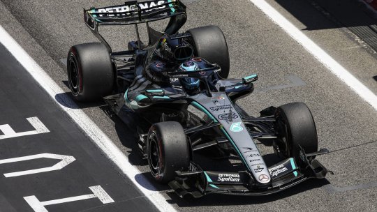 Russell pleacă din pole-position în Catalunya. Antonelli e pe 3, Leclerc a avut accident