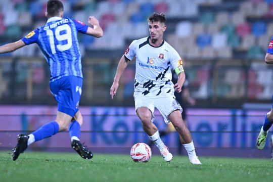 Lovitură pentru Mihai Rotaru: fotbalistul monitorizat de Universitatea Craiova a semnat cu altă echipă!
