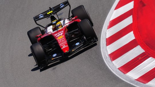 Hamilton a câștigat Marele Premiu al Cataloniei pentru Ferrari. Leclerc și Antonelli au abandonat