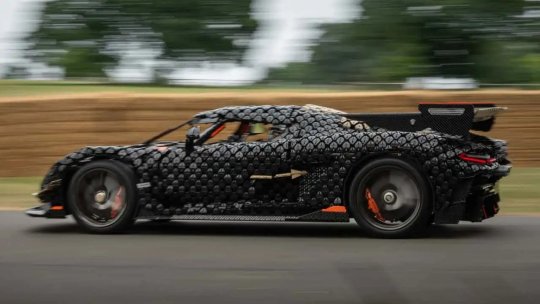 Cea mai rapidă mașină Lego din istorie e un Koenigsegg