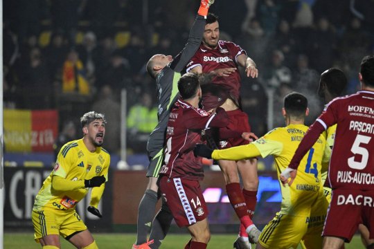 Surpriză la antrenamentele Stelei: un jucător cu peste 100 de meciuri la Rapid!