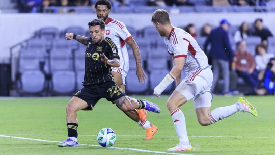Incredibil: ce salariu ar urma să încaseze Alex Băluță la Poli Timișoara! Acum doar un an semna cu Los Angeles FC, după despărțirea de FCSB